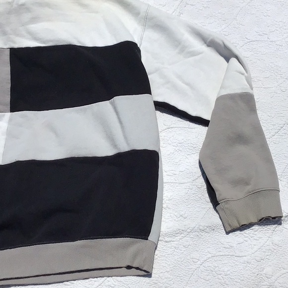 Urban Outfitters L Colorblock Boxy Hooded Sweatshirt with Black White & Grey - Picture 11 of 12